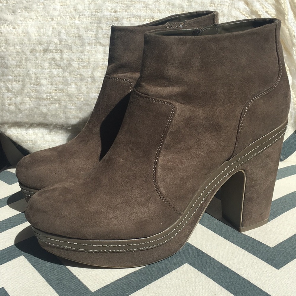 Platform Ankle boot